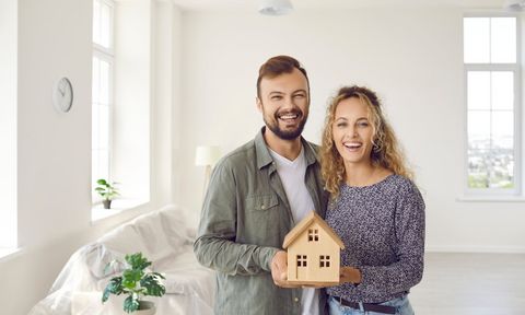 Chiarimenti dell’Agenzia delle Entrate sul cambio di residenza dopo i 18 mesi: quando le agevolazioni per la Prima casa restano valide senza rischi? lignius, case in legno, bonus prima casa, agevolazioni fiscali, trasferimento, residenza