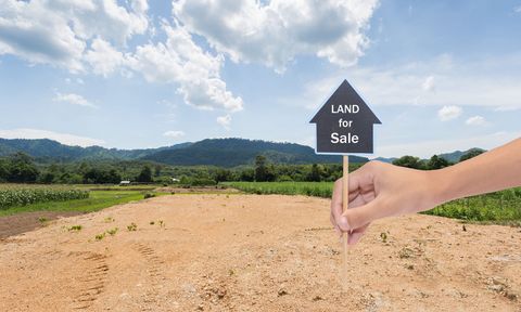 Nuovi segnali di ripresa per il mercato dei terreni: vendite in aumento e Sud protagonista di una crescita che riaccende l’interesse degli investitori lignius, case in legno, mercato immobiliare, terreni