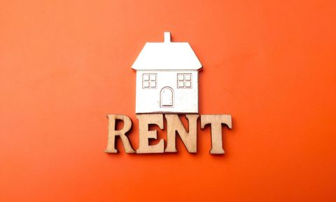 La registrazione tardiva di un contratto di affitto comporta sanzioni diverse in base alle modalità di pagamento dell’imposta di registro. Scopriamo di più lignius, case in legno, case prefabbricate in legno, contratto di affitto, registrazione, ritardo