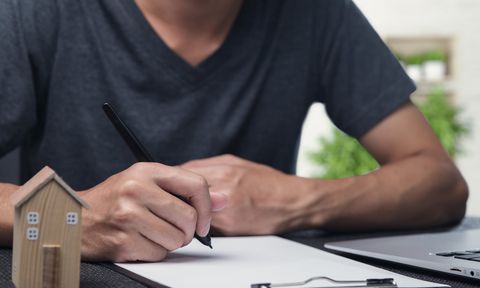 Grazie a un’apposita analisi del mercato immobiliare, indaghiamo su età, provenienza e professione di chi richiede un mutuo per l’acquisto di casa lignius, case in legno, case prefabbricate in legno, mercato immobiliare, mutui, mutuatari