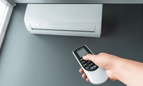 Dalle schermature solari ai sistemi smart, i consigli dell’ENEA per affrontare il caldo con una climatizzazione che non faccia schizzare la bolletta alle stelle lignius, case in legno, case prefabbricate in legno, climatizzazione, efficienza energetica, enea, risparmio energetico, condizionatori